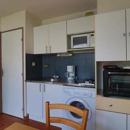 Bel T2 En Rez-de-jardin Avec Parking Prive A - Fr-1-472-197 Apartman Sète