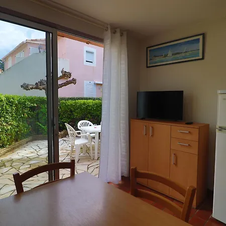Bel T2 En Rez-de-jardin Avec Parking Prive A - Fr-1-472-197 Apartman Sète