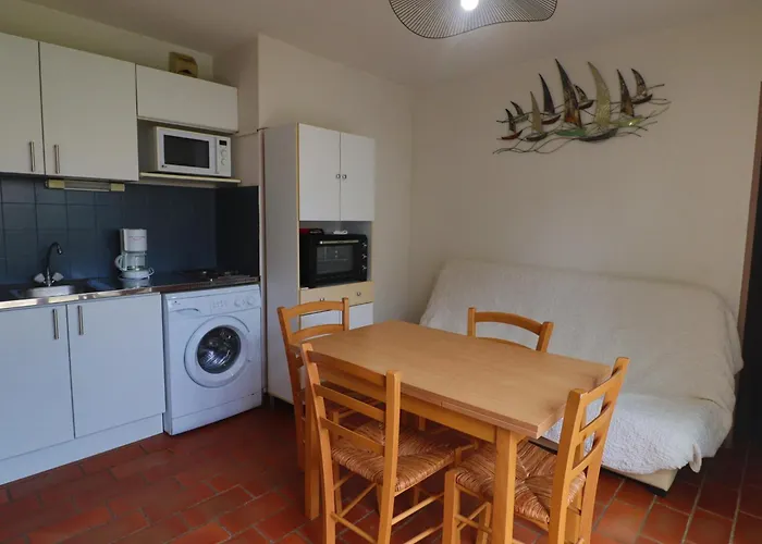 Bel appartement T2 cabine en rez-de-jardin avec parking privé à Sète - FR-1-472-197 Appartamento *